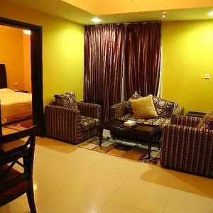 Hotel Golden Square