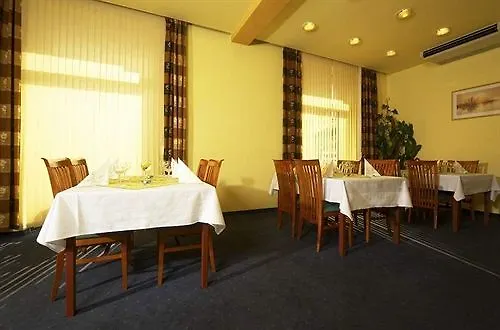 Hotel Henrietta Prague 3*,  Czech Republic
